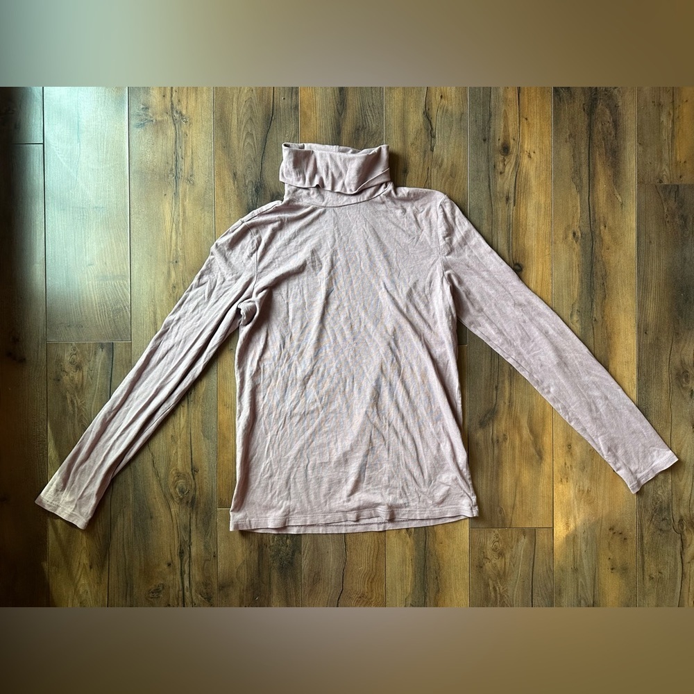 Banana Republic Lavender Blush Turtleneck Top M Soft Stretch Modal Long Sleeve